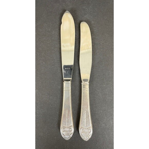 2 Art Deco Waldorf Astoria Silver Plate Handle Knives Fish Knife & Butter Knife - Picture 1 of 7